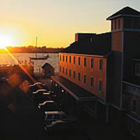 Bristol Harbor Inn Exteriör bild